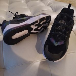 Iridescent Nike Max Youth 6